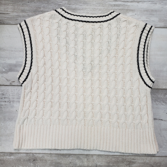 Womens Cable Knit V-Neck Sweater Vest Cream Black Small Tennis Prep Preppy - Picture 5 of 8